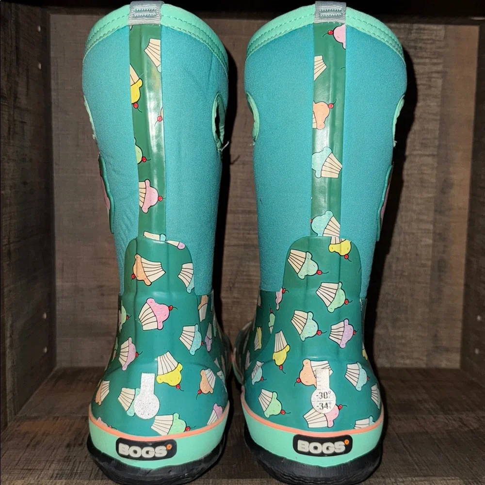 BOGS Cupcake  Boot- size 5